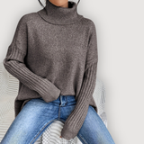 GENESIS – COZY TURTLENECK SWEATER