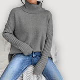 GENESIS – COZY TURTLENECK SWEATER