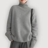 NORA – COZY TURTLENECK SWEATER